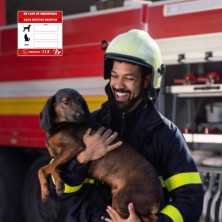 pegatina-emergencias-para-mascotas