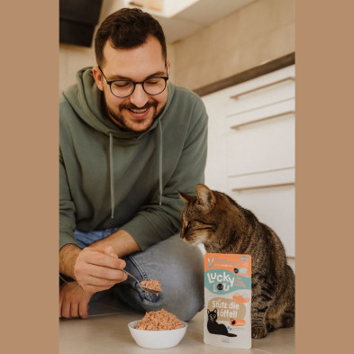 comida-humeda-gato-ave-de-corral-y-conejo