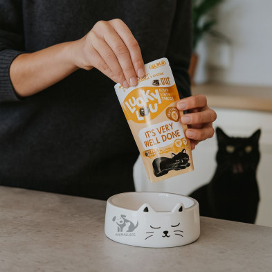 comida-humeda-para-gatos-esterilizados-ave-y-ternera