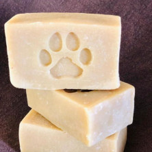 champu-solido-para-perros-lavanda-cedro